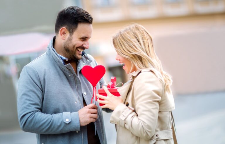 10 Heartfelt Love Notes to Leave for Your Partner