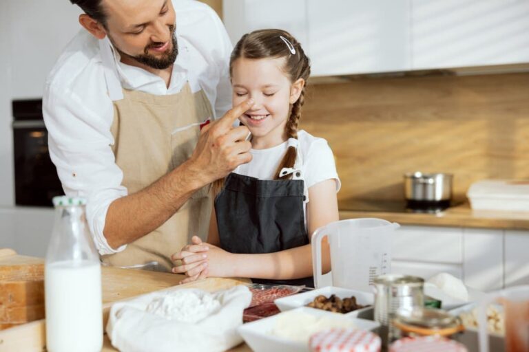 The Ultimate Guide to Cooking with Kids: Fun and Easy Recipes